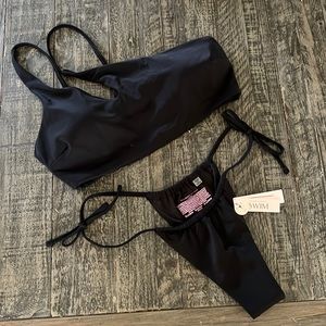 👙NWT Vic Secret Bikini SET Crossover top LG / Thong Bottoms MED 👙
